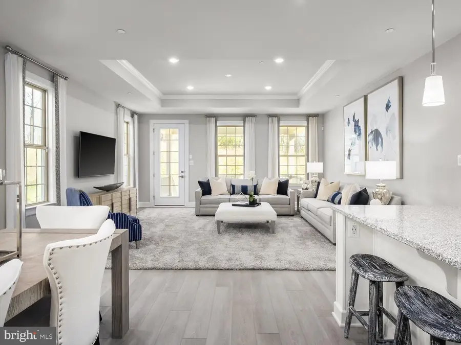 9924 Baker Ln, Ellicott City, MD 21042 - Image #2