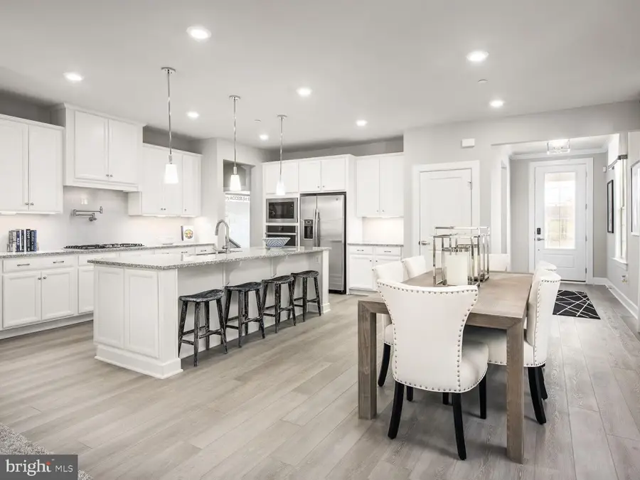 9924 Baker Ln, Ellicott City, MD 21042 - Image #3