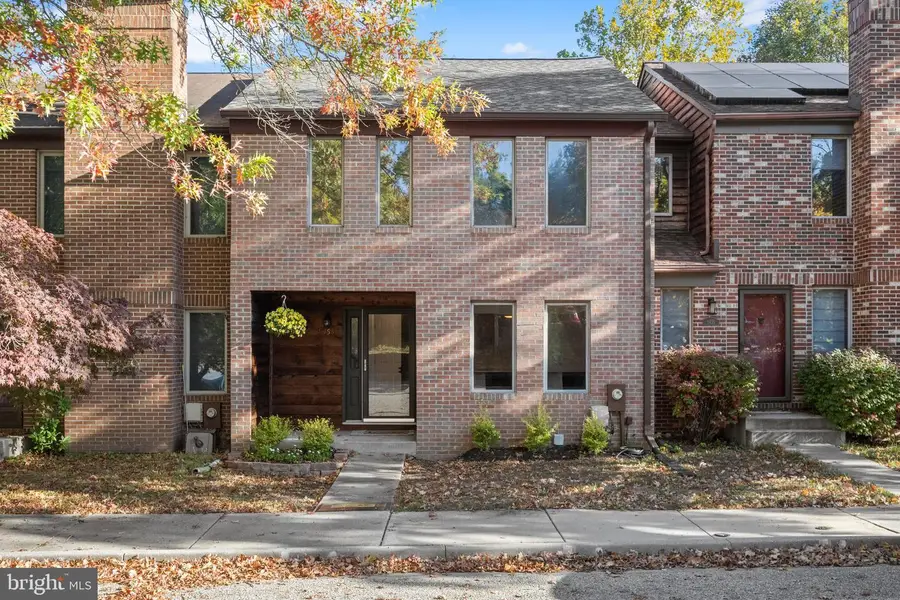 9453 Clocktower Ln, Columbia, MD 21046 - Image #2