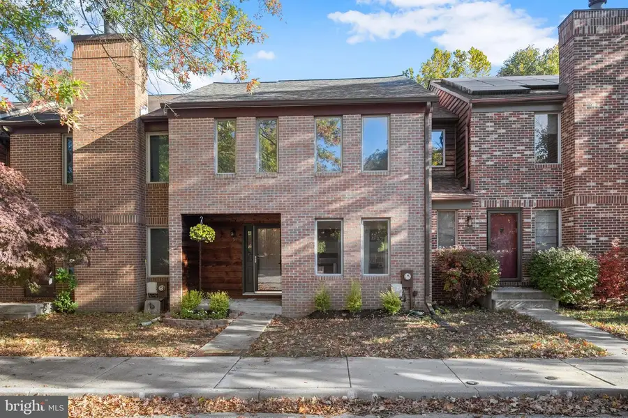 9453 Clocktower Ln, Columbia, MD 21046 - Image #3