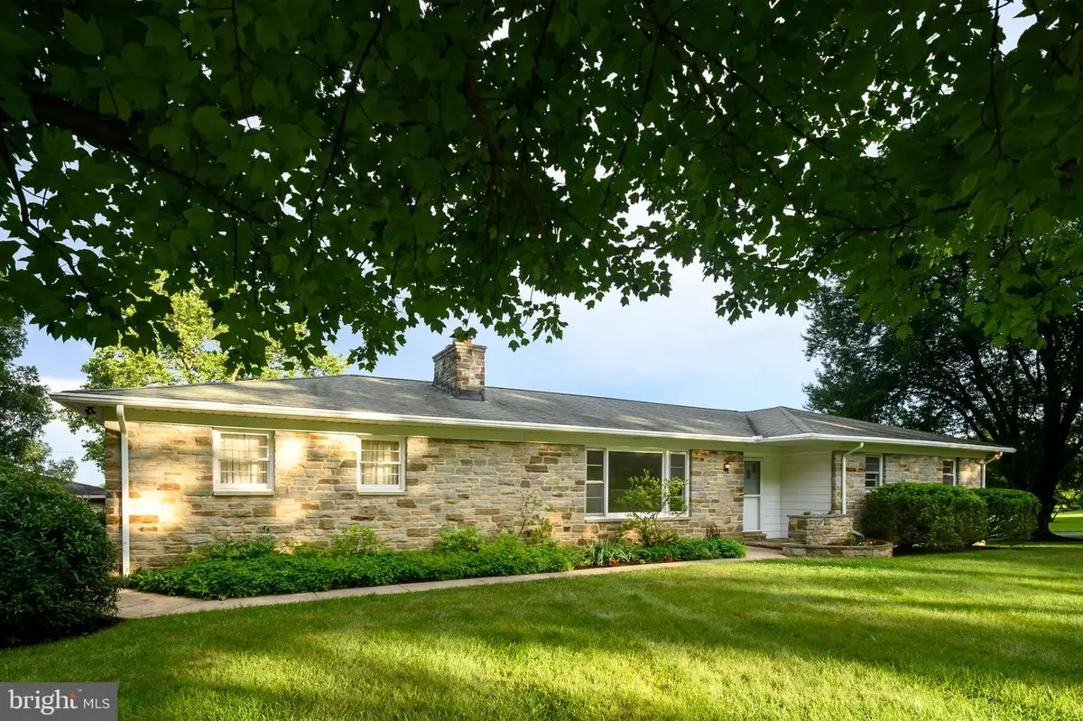 2992 Normandy Dr, Ellicott City, MD 21043 - Image #1