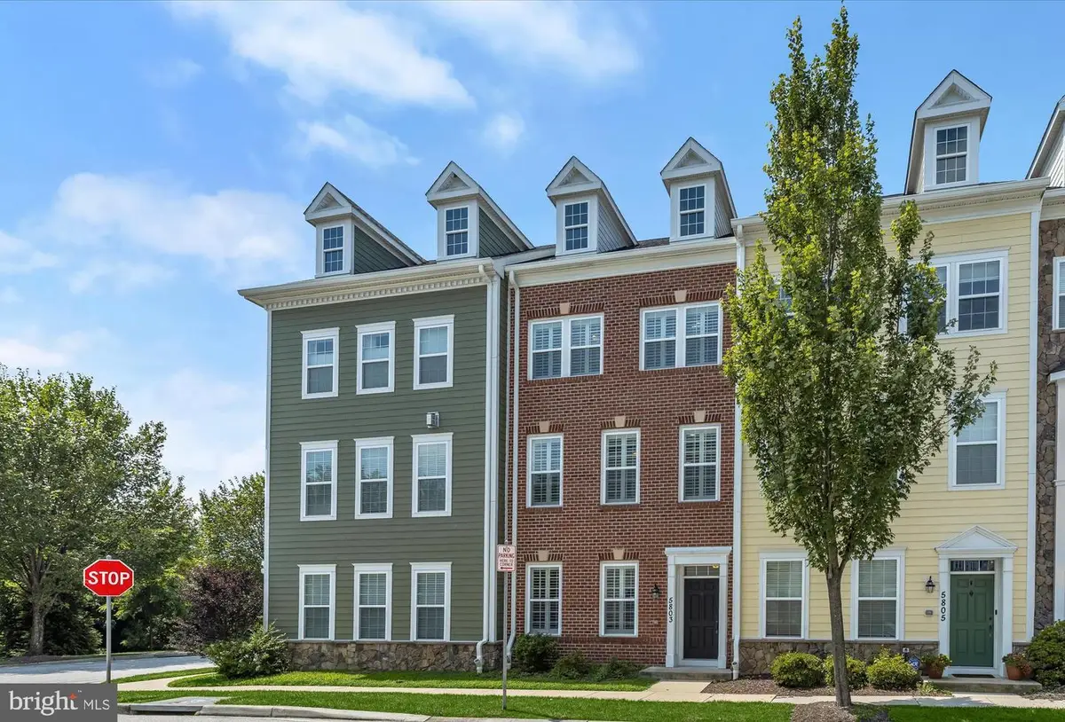 5803 Lois Ln, Ellicott City, MD 21043 - Image #1