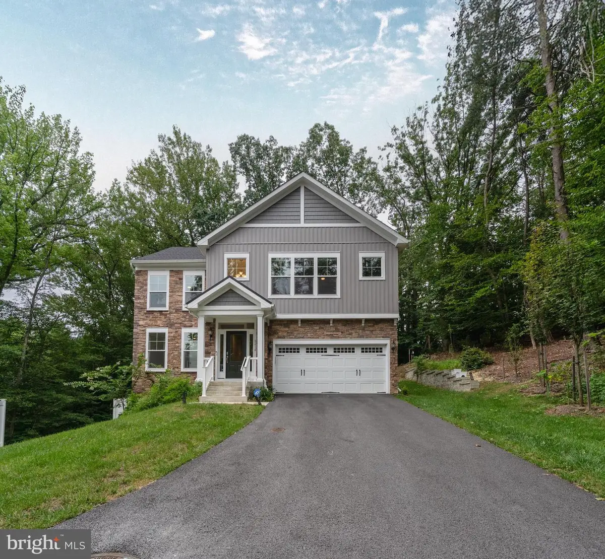 6210 Hunters Hollow Rd, Elkridge, MD 21075 - Image #1