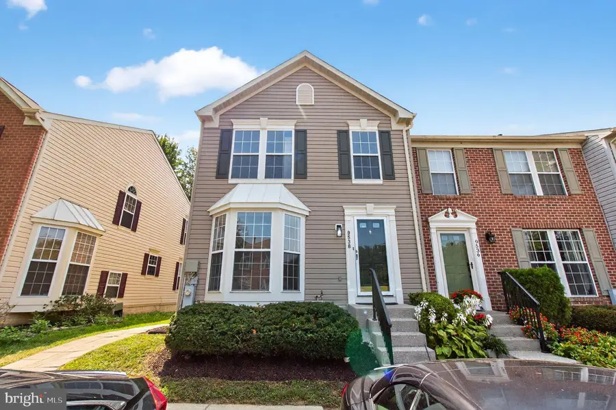 9538 Oakhurst Dr, Columbia, MD 21046 - Image #2