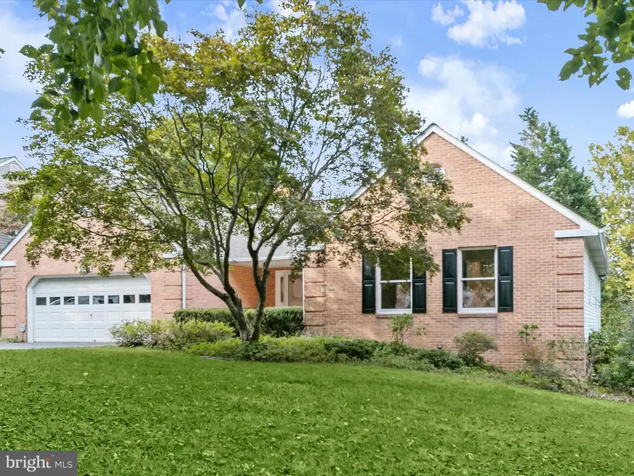 2515 Ashbrook Dr W, Ellicott City, MD 21042 - Image #2