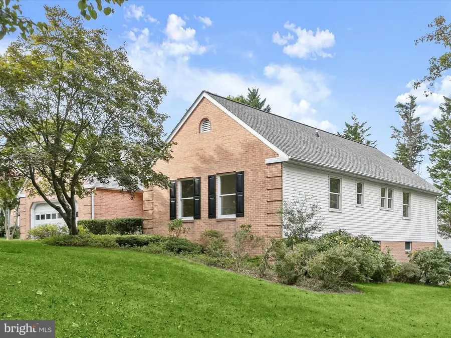 2515 Ashbrook Dr W, Ellicott City, MD 21042 - Image #3