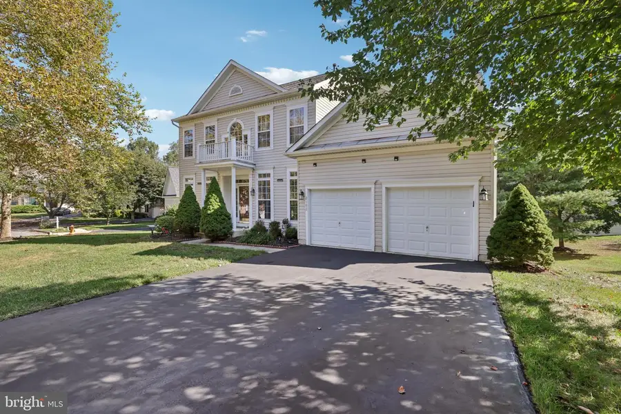 2182 Oak Forest Dr, Ellicott City, MD 21043 - Image #2