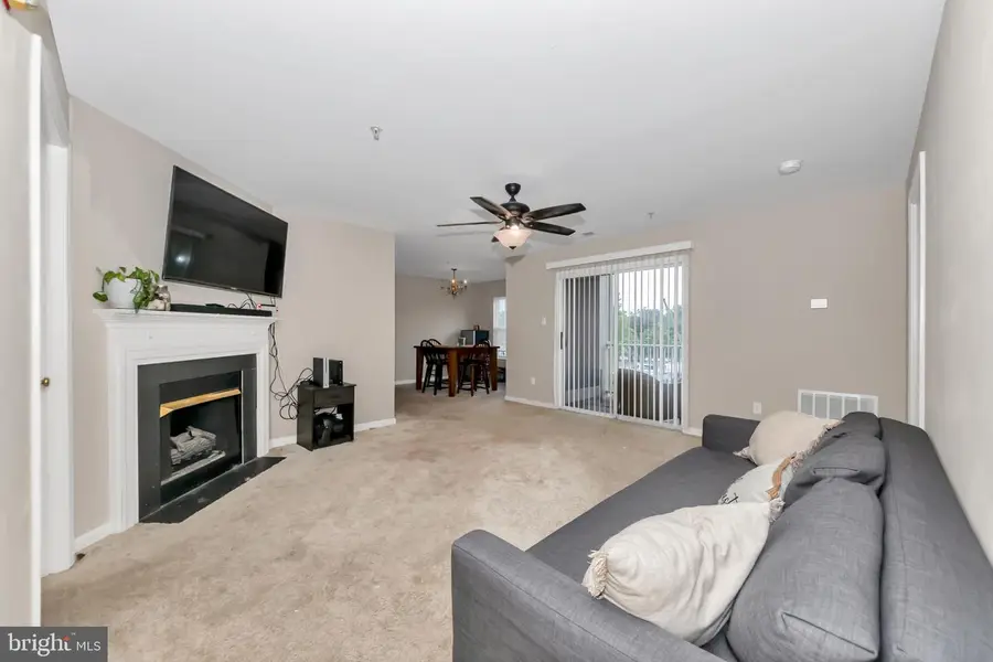 9060 Gracious End Ct #204, Columbia, MD 21046 - Image #3