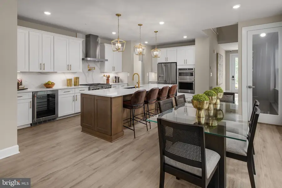 9971 Baker Ln, Ellicott City, MD 21042 - Image #2