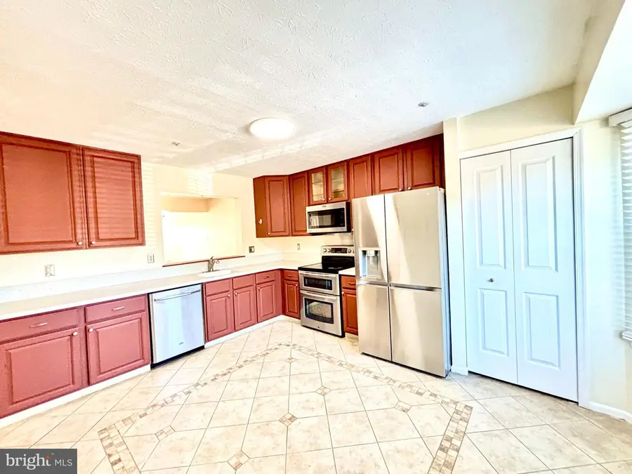 9279 Brewington Ln, North Laurel, MD 20723 - Image #2