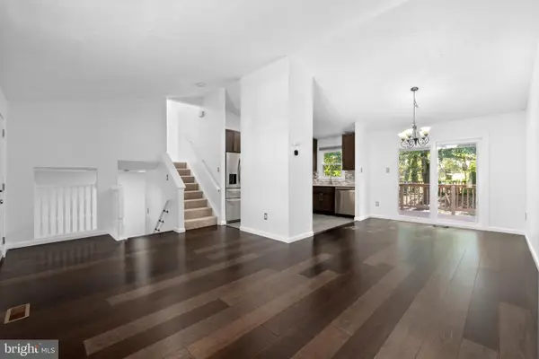 9079 Manorwood Rd, LAUREL, MD 20723