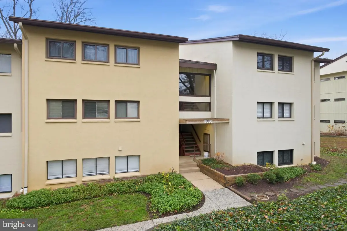 5661 Harpers Farm Rd #f, Columbia, MD 21044 - Image #1