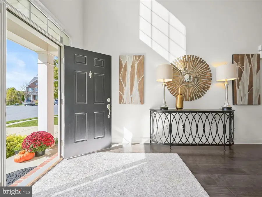 9702 Edmond Ct, Ellicott City, MD 21042 - Image #3