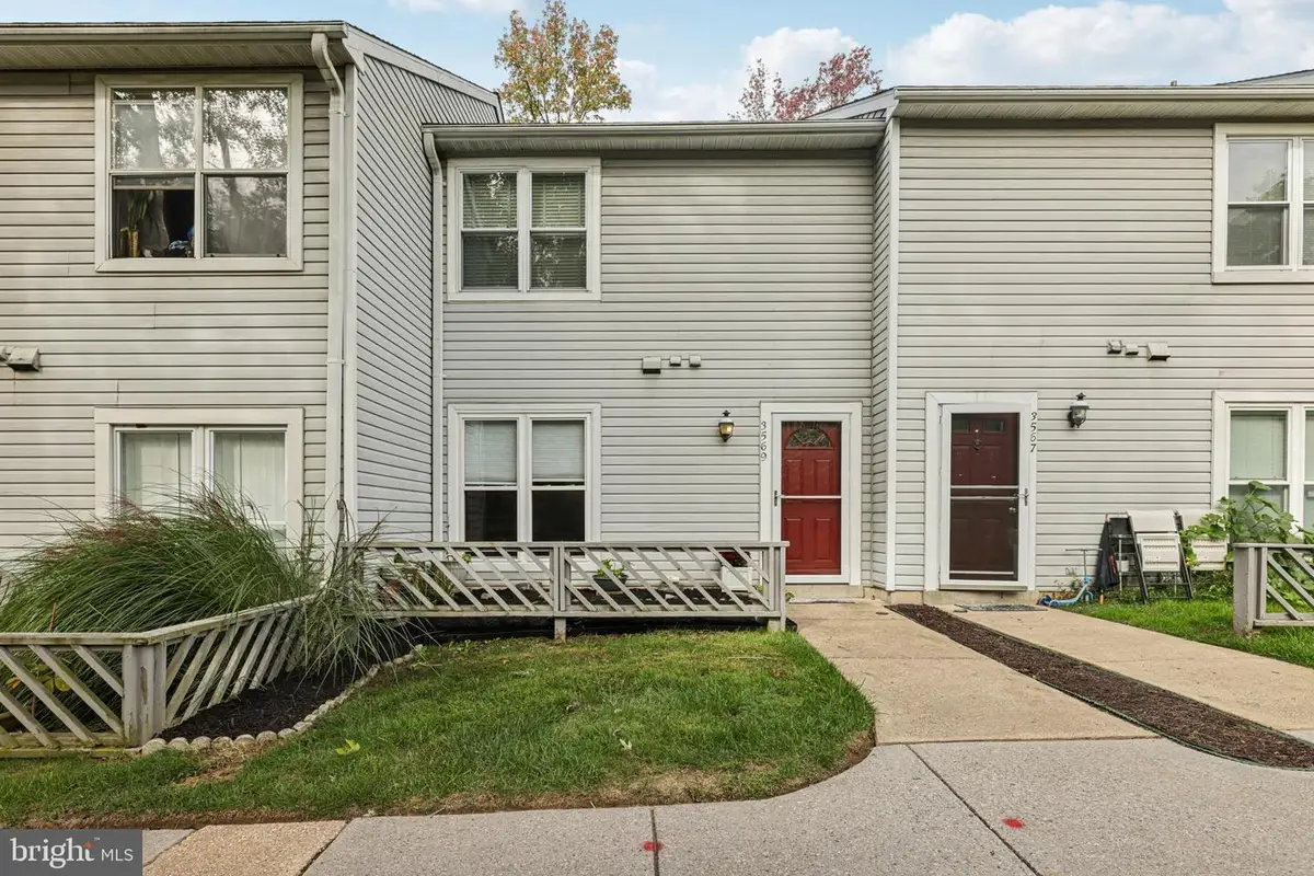 3569 Plumtree Dr #6, Ellicott City, MD 21042 - Image #1