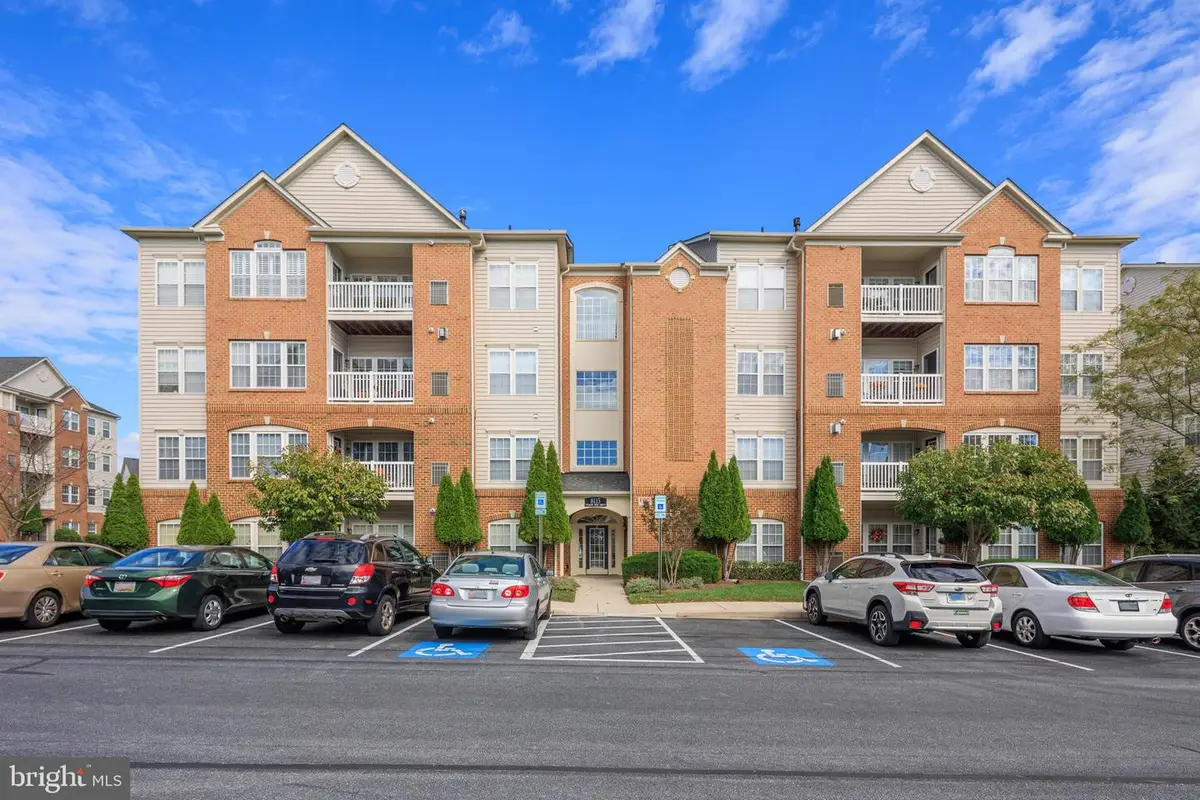 8115 Yellow Pine Dr #l, Ellicott City, MD 21043 - Image #1