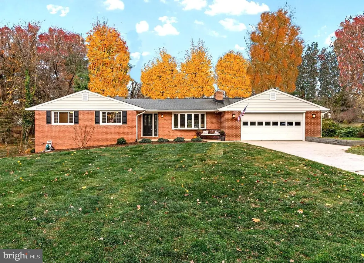 10774 W Crestview Ln, Laurel, MD 20723 - #1