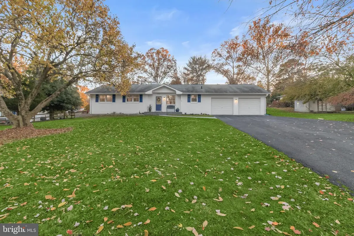 6722 Seneca Dr, Columbia, MD 21046 - #1