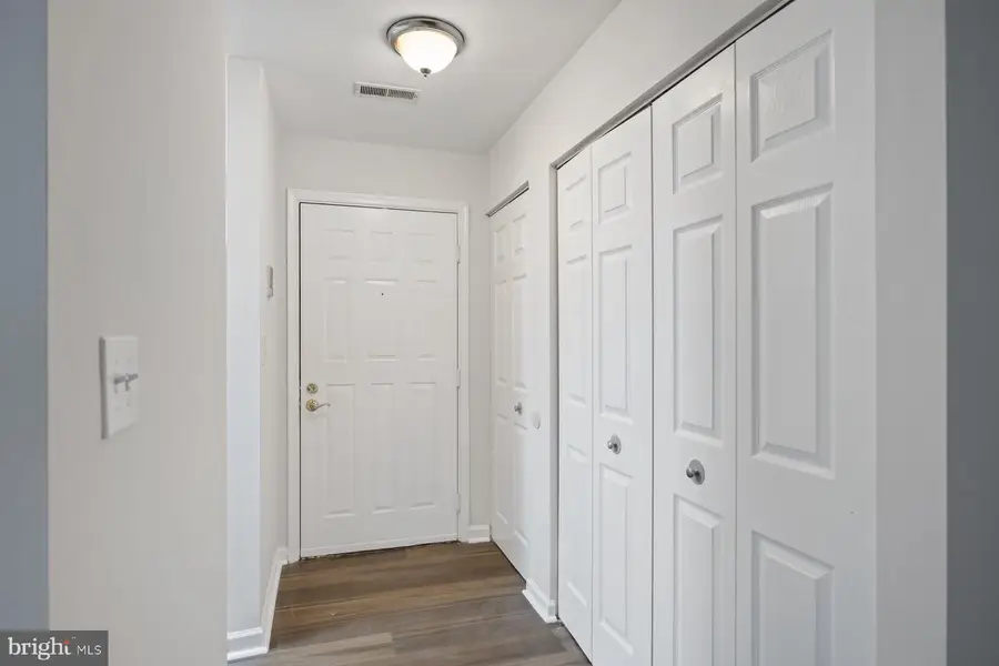 8393 Montgomery Run Rd #h, Ellicott City, MD 21043 - Image #3