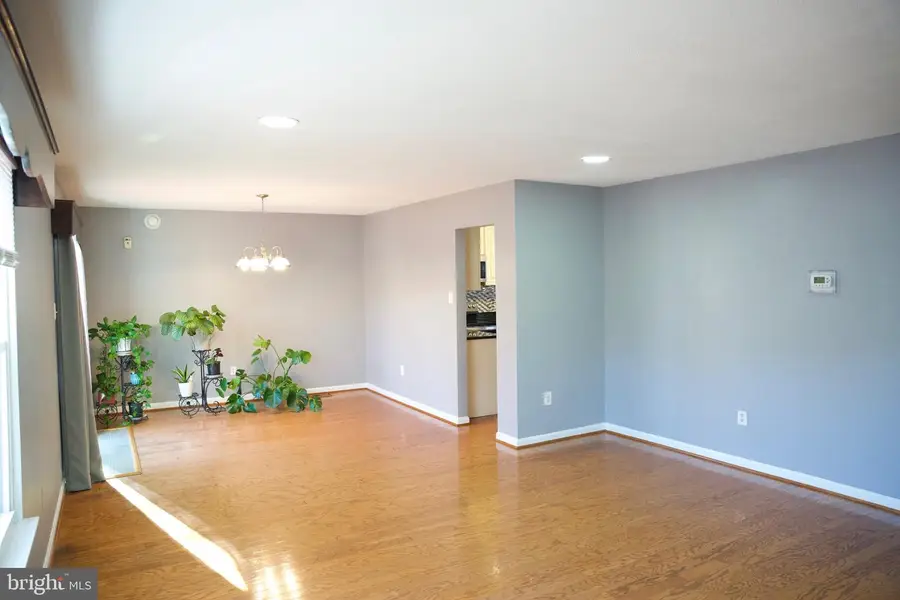 3603 Mill Lawn Ct, Ellicott City, MD 21043 - Image #2