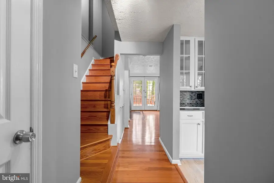 6090 Rock Glen Dr, Elkridge, MD 21075 - Image #2