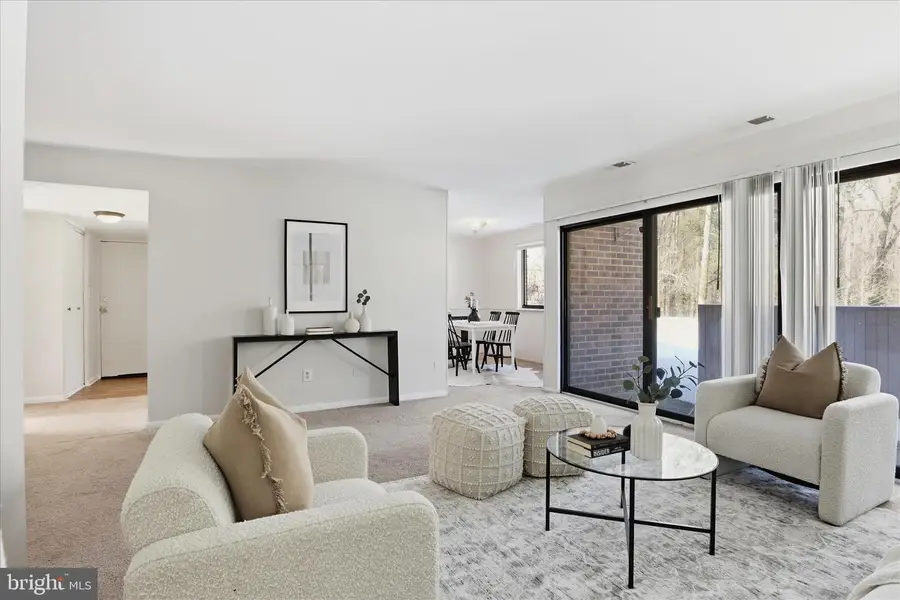 6045 Majors Ln #2 E14, Columbia, MD 21045 - #3