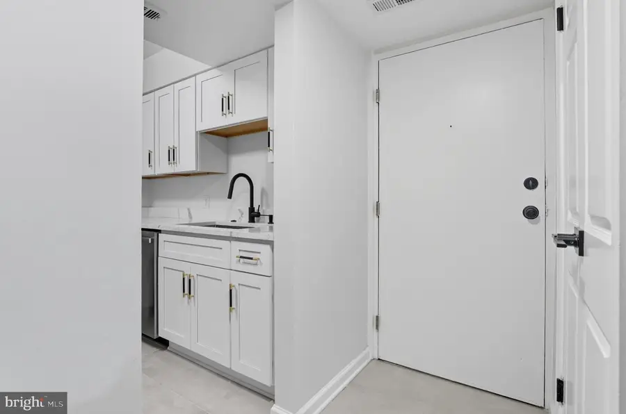 6051 Majors Ln #3, Columbia, MD 21045 - #3