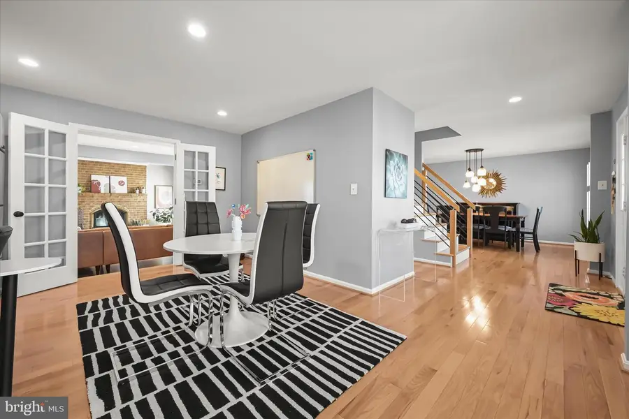 10153 Tanfield Ct, Ellicott City, MD 21042 - #3