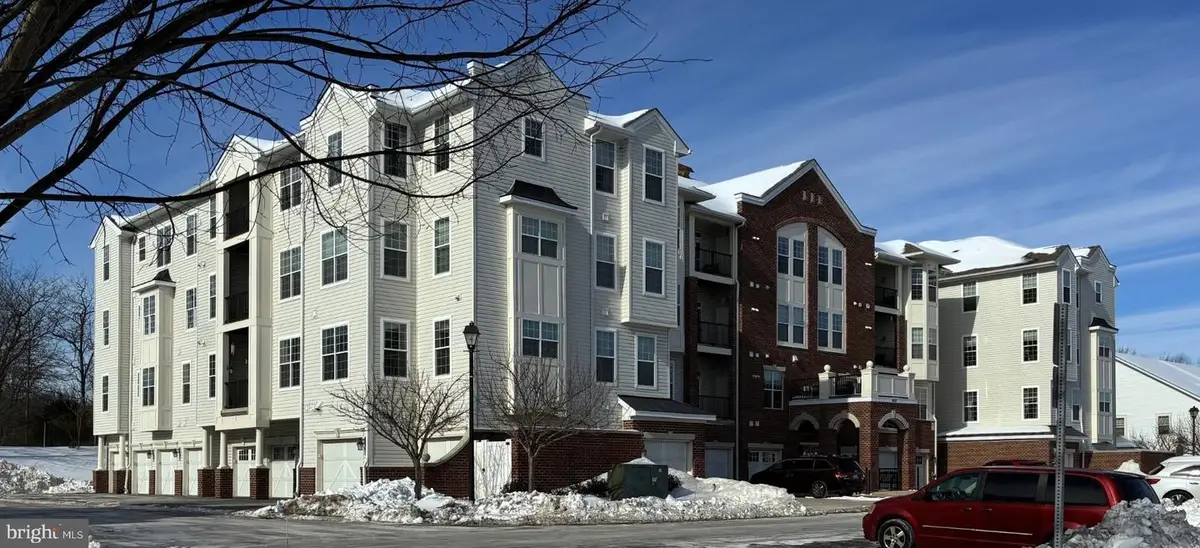 8511 Coltrane Ct #402, Ellicott City, MD 21043 - Image #1