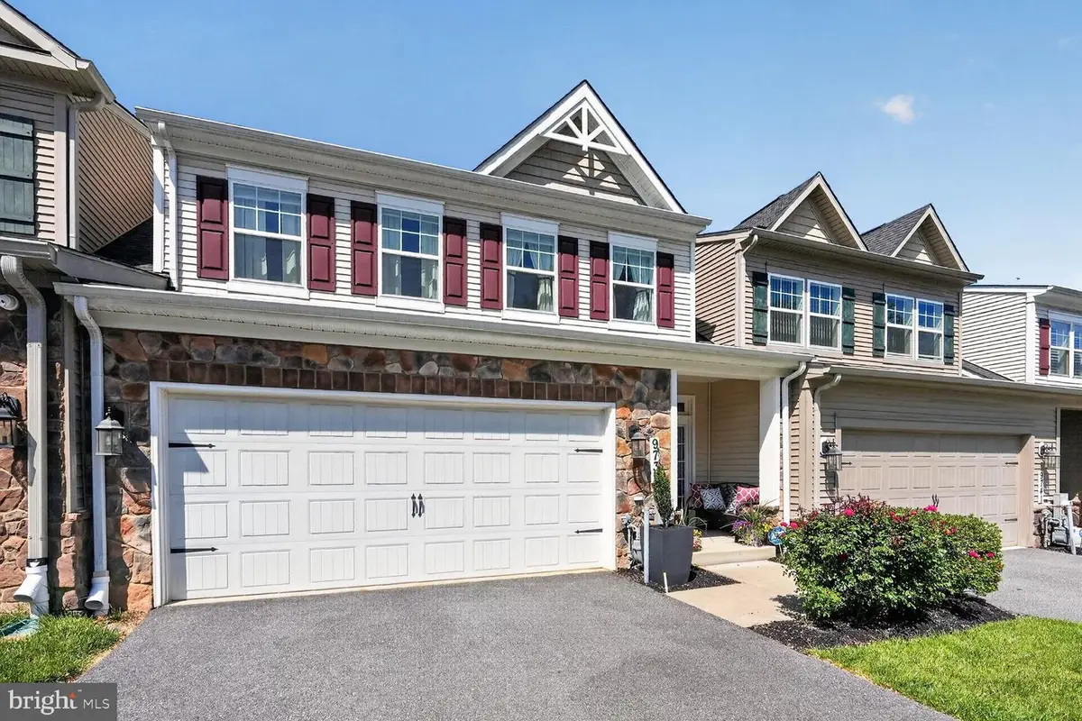 9739 Knowledge Dr, Laurel, MD 20723 - #1