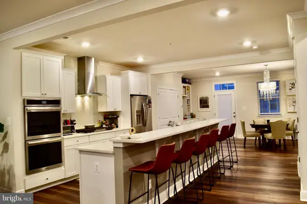 7738-b Port Capital Dr #b, ELKRIDGE, MD 21075