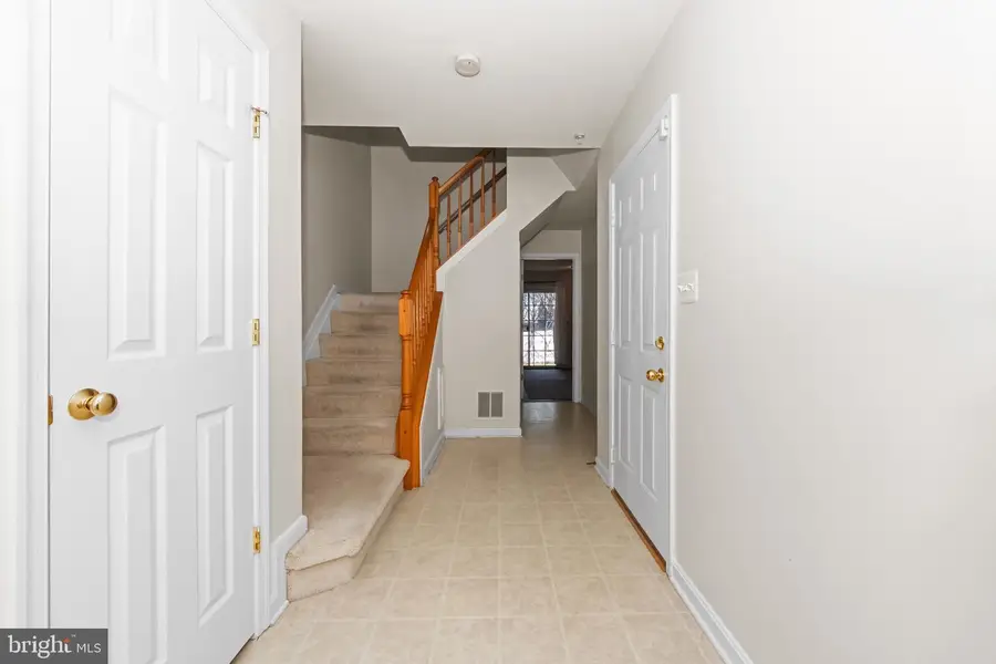 5714 Goldfinch Ct, Ellicott City, MD 21043 - #3