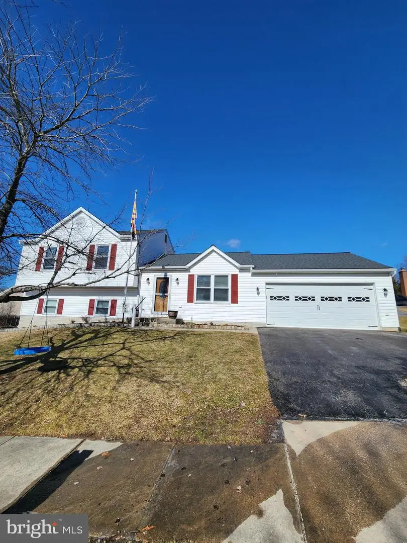 6660 Hunter Rd, Elkridge, MD 21075 - #1