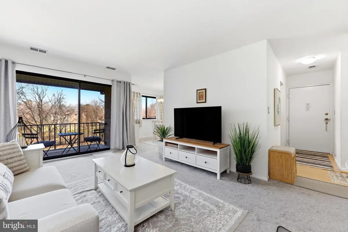 6027 Majors Ln #5, Columbia, MD 21045 - #1