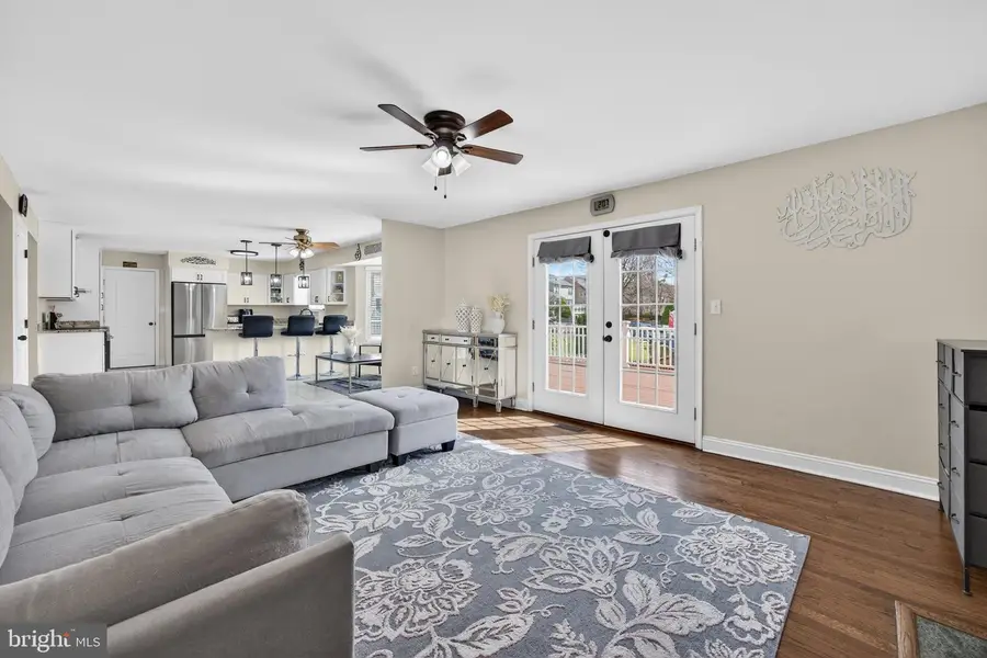 6720 Hunter Rd, Elkridge, MD 21075 - #3