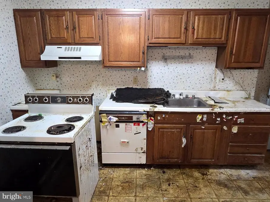 9915 Whiskey Run, Laurel, MD 20723 - #2