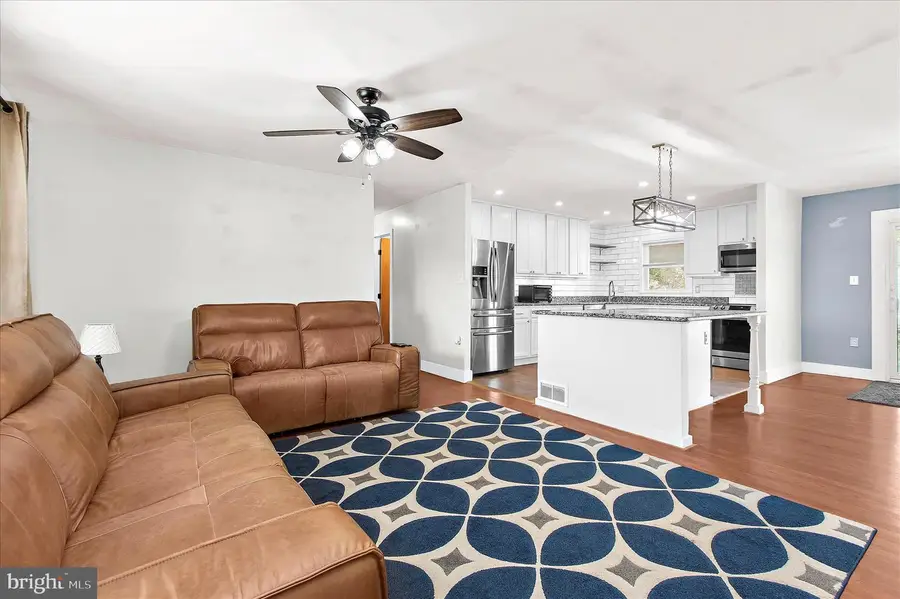 9140 Vollmerhausen Rd, Savage, MD 20763 - #3