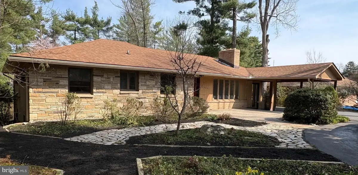 9714 Frederick Rd, Ellicott City, MD 21042 - #1