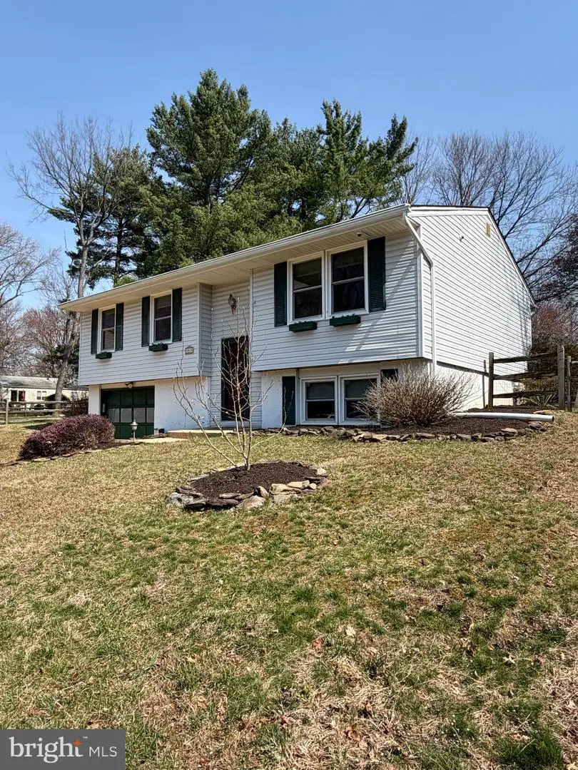 5033 Three Kings Ln, Columbia, MD 21044 - #1