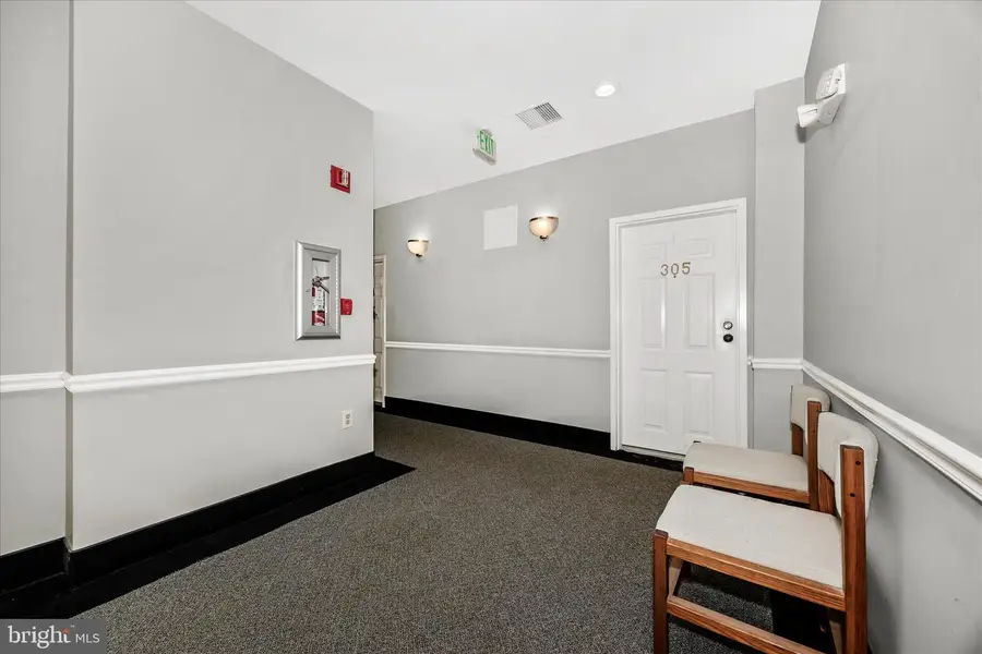 3700 College Ave #305, Ellicott City, MD 21043 - #3