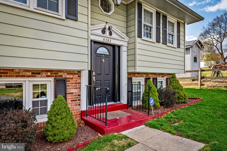 9382 N Laurel Rd, Laurel, MD 20723 - #2