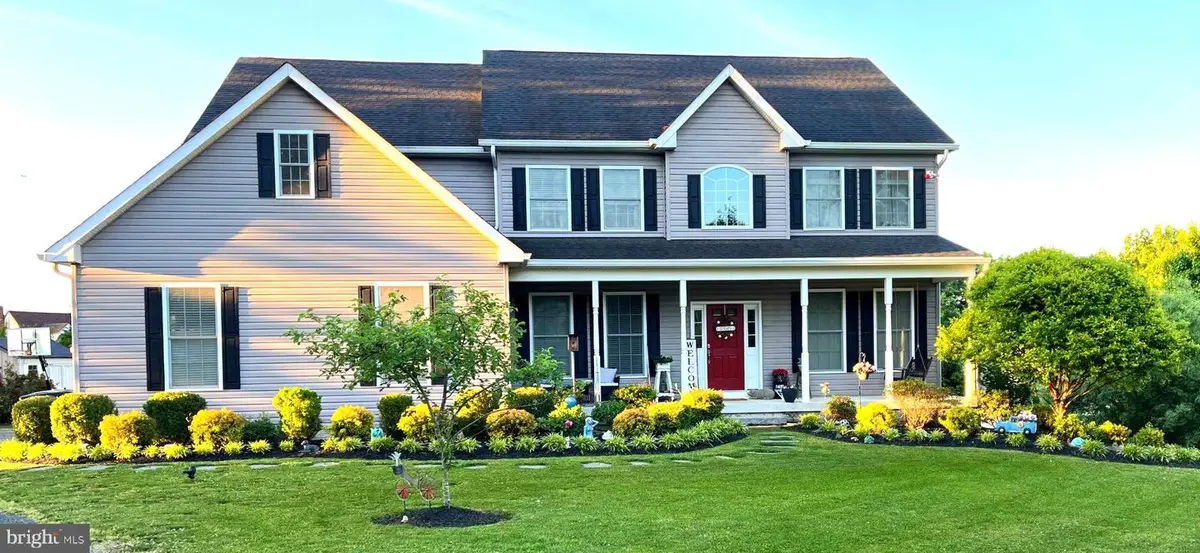 10693 Harding Rd, Laurel, MD 20723 - #1