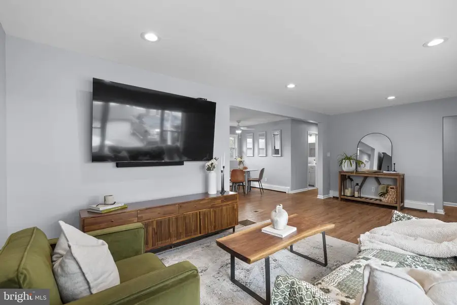 10009 Frederick Rd, Ellicott City, MD 21042 - #2