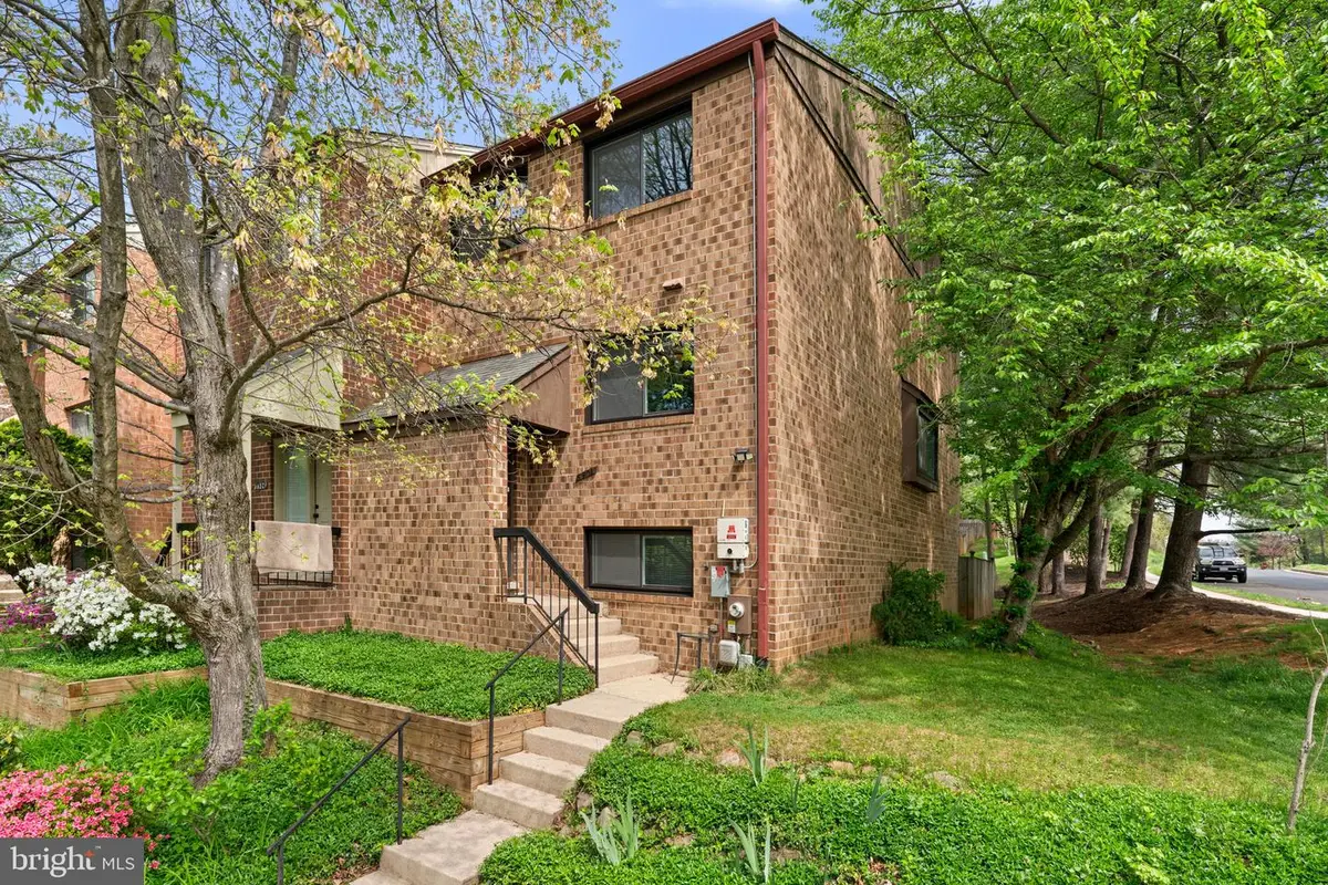 8902 Skyrock Ct, Columbia, MD 21046 - #1