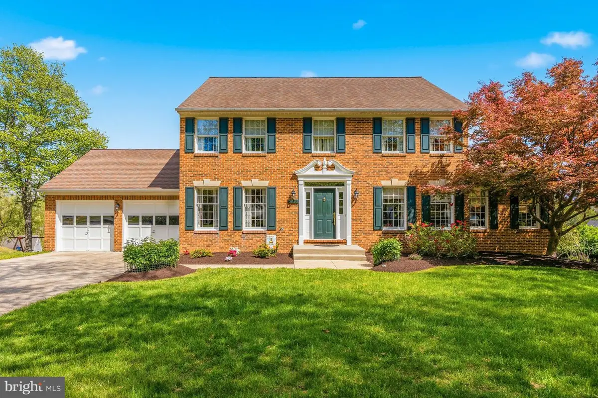 3673 Cragsmoor Rd, Ellicott City, MD 21042 - #1