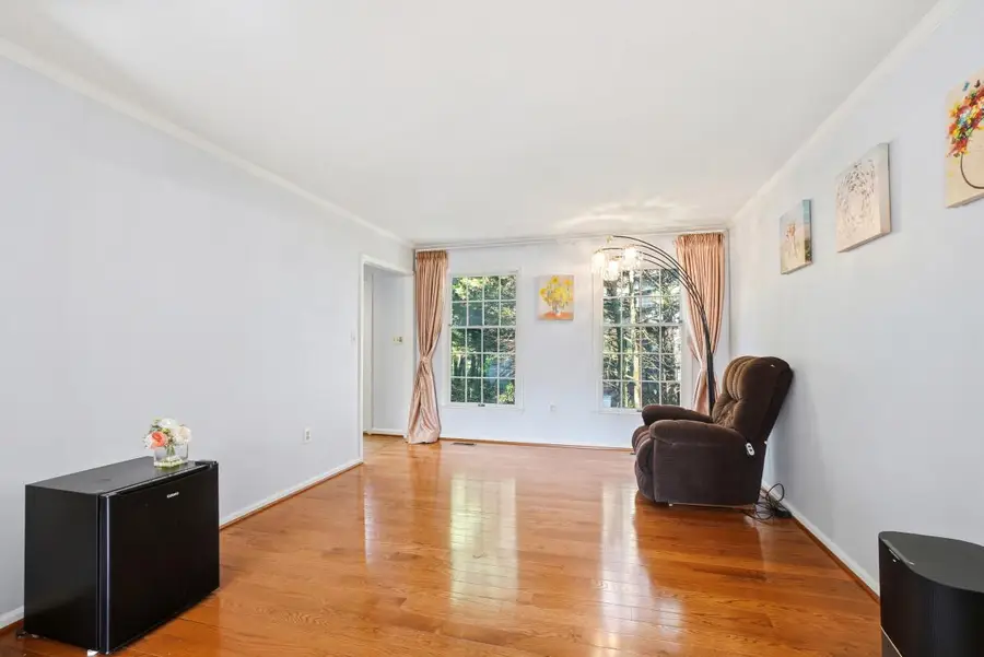 3006 Woodberry Ln, Ellicott City, MD 21042 - #3