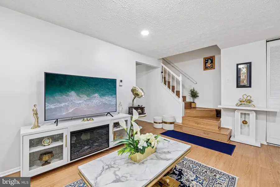 7856 Marioak Dr, Elkridge, MD 21075 - #3