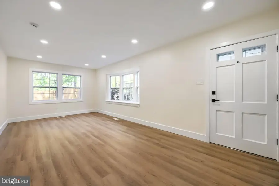 5501 Woodenhawk Cir, Columbia, MD 21044 - #2