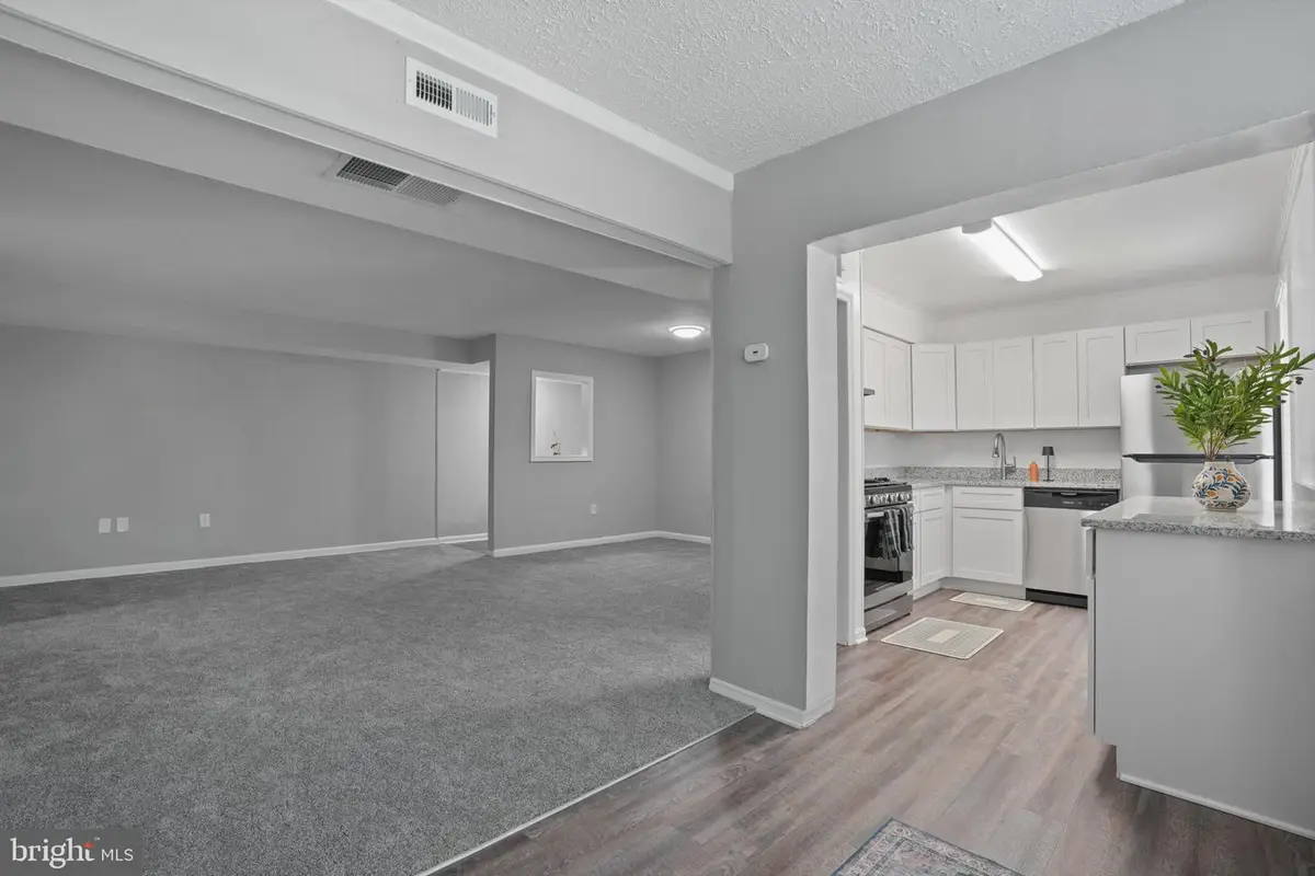9647 Whiteacre Rd #a4, Columbia, MD 21045 - #1