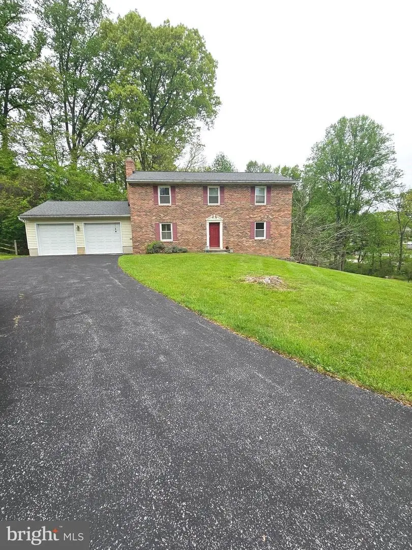 9676 Oak Hill Dr, Ellicott City, MD 21042 - #2