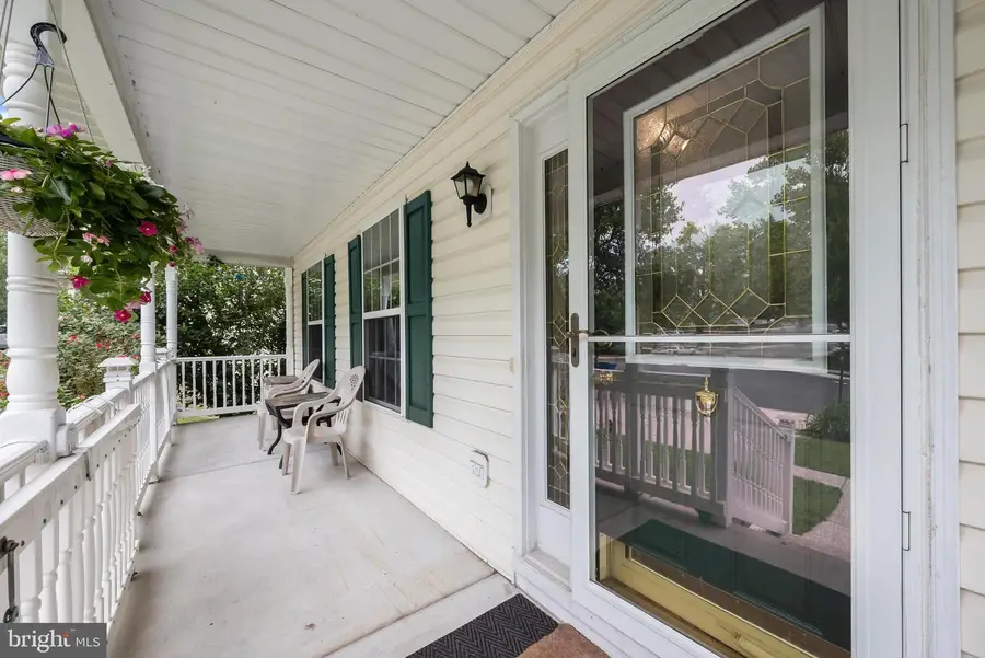 6584 Huntshire Dr, Elkridge, MD 21075 - #2